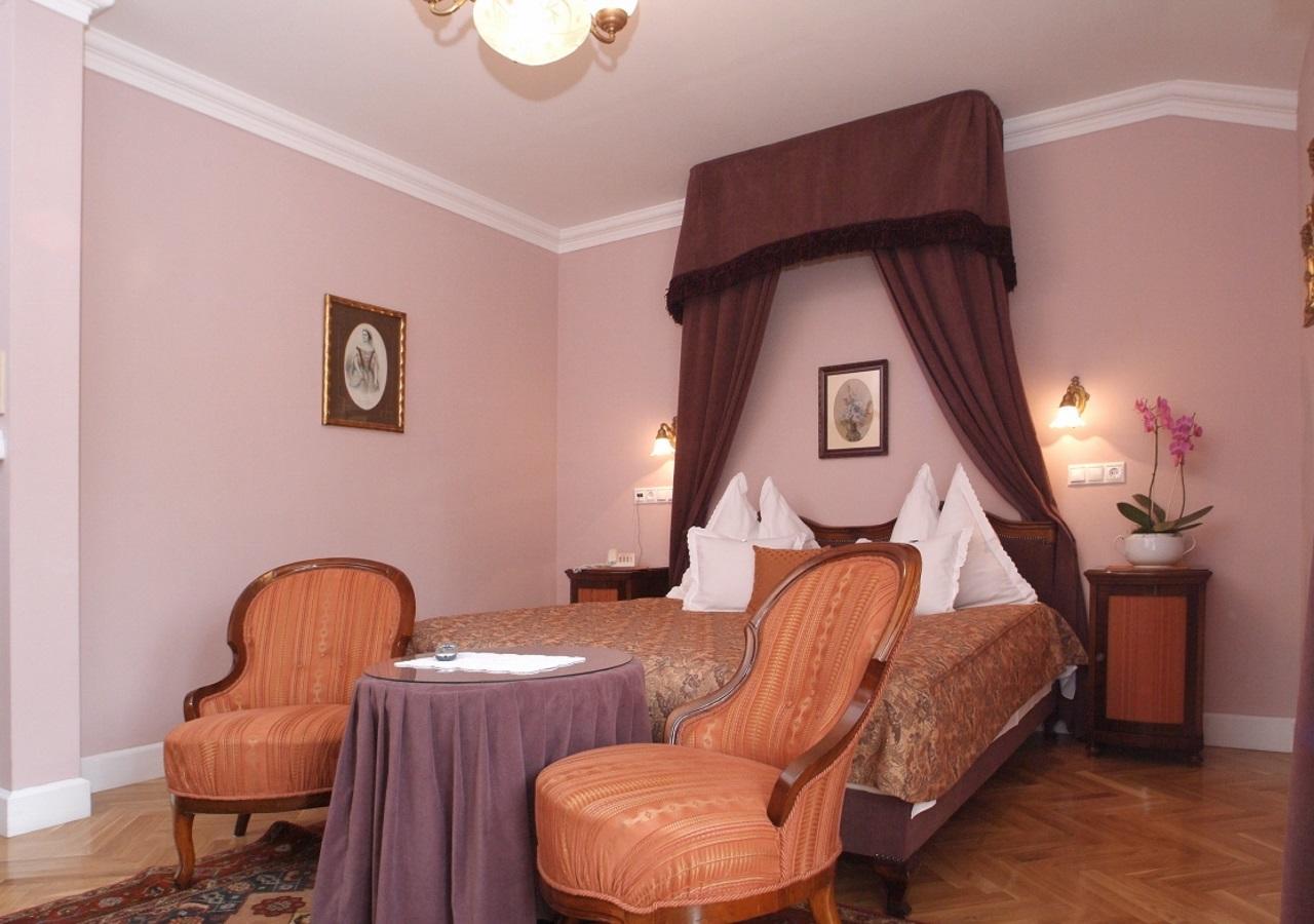 Boutique Hotel Szarcsa Székesfehérvár Eksteriør bilde